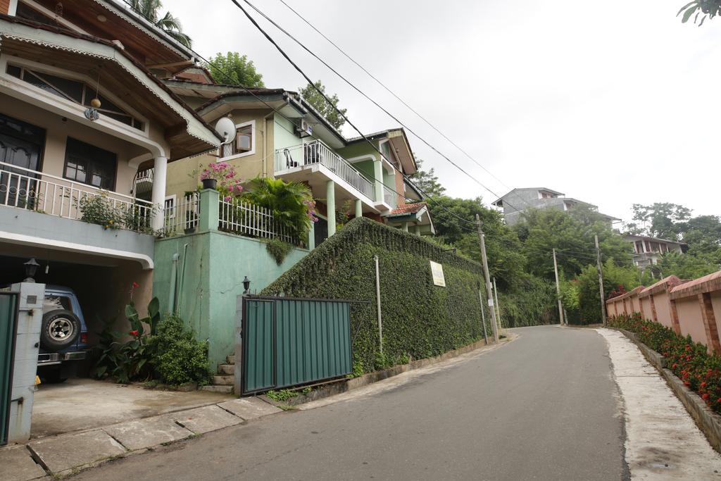Araliya Holiday Bungalow Kandy Luaran gambar